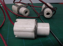 3 Leviton #450 SlimLine Single Pin Butt-On Type Fluorescent Lampholder 660W-1000