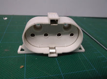DM LH0318 3654 2G11 4pin CFL horizontal socket with push fit or two hole mountin