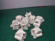 10 Edwin Gaynor LH0180 (1185-9-HS) compact fluorescent socket that is compatible