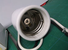 DAMAR E39 Mogul Base with Leads 4KV, up to 1,500W - 600V, Porcelain