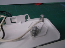 LH0570 HH 278-9-250 Pair No Covers Two Light Medium Bipin Turret lampholder Set