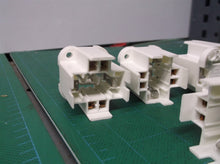 4 Edwin Gaynor LH0516 (285-Q5) 57w GX24q-5 4 pin CFL lamp holder with vertical f