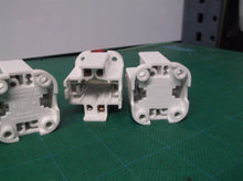 4 Edwin Gaynor LH0529 Edwin Gaynor 285-QX G24q, GX24q base 4 pin CFL socket with