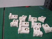 (10) LH0035 1-1226SW-2 Triboro Socket Non-shunted G13 medium bipin 660w-600v sli