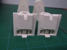 4 HH Fluorescent LH0161 (1-314) tombstone socket, shunted, stationary (female) e