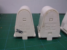 4 HH Fluorescent LH0161 (1-314) tombstone socket, shunted, stationary (female) e