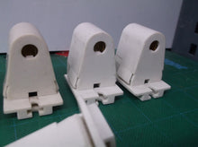 5 PASS & SEYMOUR/PPP FLUORESENT LAMPHOLDER (2537) tombstone socket, shunted, sta