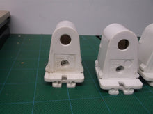 5 HH Fluorescent LH0161 tombstone socket, shunted, stationary (female) end, push