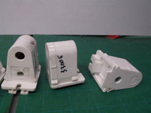 5 HH Fluorescent LH0161 tombstone socket, shunted, stationary (female) end, push