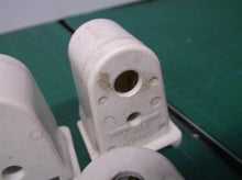 3 Kulka LH0296 (1630.2) Shunted, slide on, slimline single pin lamp holder