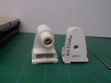 2 Leviton LH0162 (1-315) Fa8, slimline, single pin, flexible wings, push fit, sl