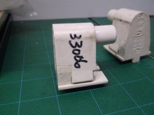 2 DM 38-28 LH0162 tombstone socket, shunted, stationary (female) end, push fit