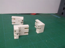 3 DM LH0034 Non-shunted, G13 medium bipin, dedicated to T8 fluorescents, 660w-60