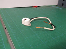 Leviton LH0069 (420) unshunted, T5 miniature bipin bolt down fluorescent lamp ho