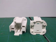 2 Edwin Gaynor LH0172 (285-D3) 2-pin CFL lamp holder/socket that has a four-hole