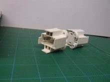 2 Edwin Gaynor LH0172 (285-D3) 2-pin CFL lamp holder/socket that has a four-hole