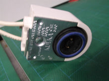 Kulka LH0176 (530.6K) Unshunted, water resistant, stationary, horiz. cont. snap