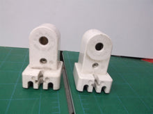 2 HH Fluorescent LH0126 (1-214) Shunted, screw down, tombstone, stationary sliml