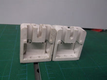 2 HH Fluorescent LH0126 (1-214) Shunted, screw down, tombstone, stationary sliml