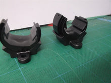 (2) 1320-13 support clips for biax lamp