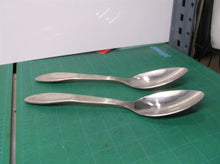 2 Expressly HUBERTÂ® 33117 Short-Handle Stainless Steel Large Bowl Serving Spoon