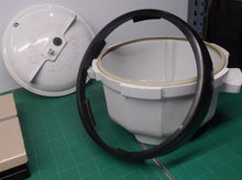 Nordic Ware Microwave Tender Cooker Pressure Cooker