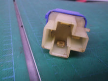 1998 - 2004 Xterra Relay 252309B900