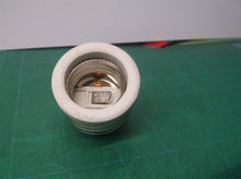 WE LH0404 Mogul E39 to Medium base E26 4kv pulse rated lampholder reducer