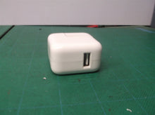 Apple Genuine 12W iPad 4 Charger USB Power Adapter A1401 5.2V 2.4A Foldable