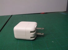 Apple Genuine 12W iPad 4 Charger USB Power Adapter A1401 5.2V 2.4A Foldable