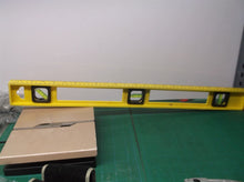 24 inch 3 bubble yellow level