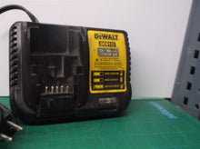 DEWALT 20V MAX Battery Charger (DCB112)