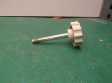 TTI080027003003 KNOB TRACKING for a BD4601G Belt and Disc Sander