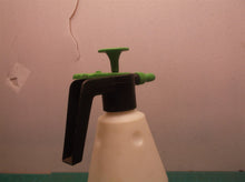 FLO-MASTER 56HD 56oz. capacity pump sprayer