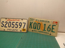 Lot of 2 vintage US liceance plates