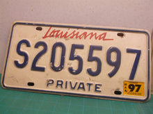 Lot of 2 vintage US liceance plates