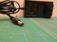 jy30-240-100-ud adapter output 24v dc @ 1000 mA