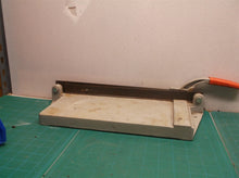unbranded flooring cutter