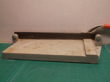 unbranded flooring cutter