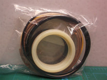 RD551-71930 Blade Cylinder Seal Kit fits Kubota KX057-4 60 x 110mm