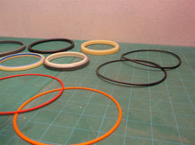 19000-91199 Swing Cylinder Seal Kit Fits Takeuchi TB175 75.00x120.00