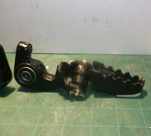 Marshin Chinese Set of 2 Footpegs