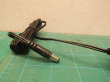 100-240v 12v 2.5a AC-DC power adapter