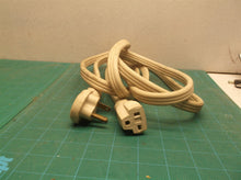 8 foot 125V 20A extension cable