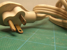 8 foot 125V 20A extension cable