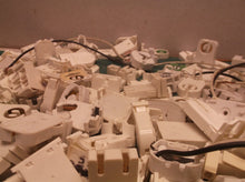Large assortment of tombstone connectors