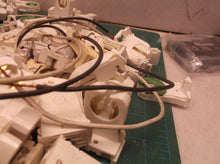 Large assortment of tombstone connectors