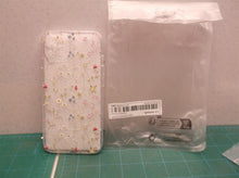 simple flower case Fits IPhone 13