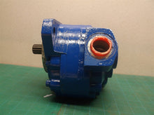 CASE HYDRAULIC PUMP 350 DOZER R24623 New old stock Opened inspected 24509-LBP