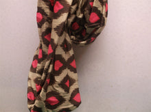 Infinity Scarf Loopy in Love Fuchsia Fixation Women's Scarves & Velveteen Hanger